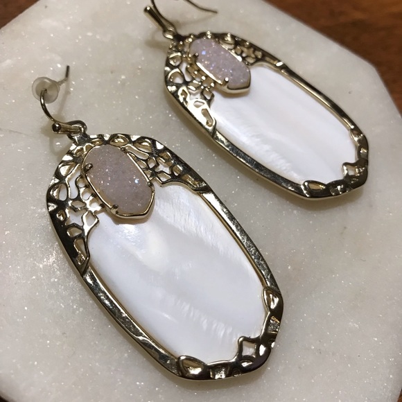 Kendra Scott Deva Earrings in White - Picture 3 of 4